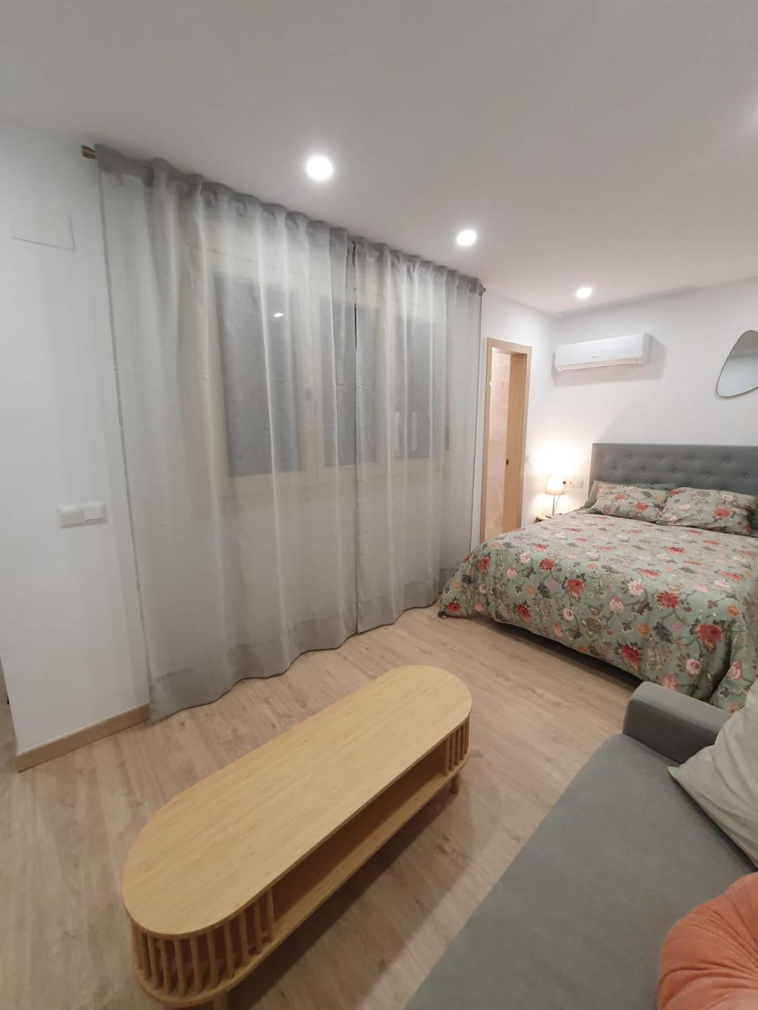 Apartmentsnoa Malaga Exterior photo
